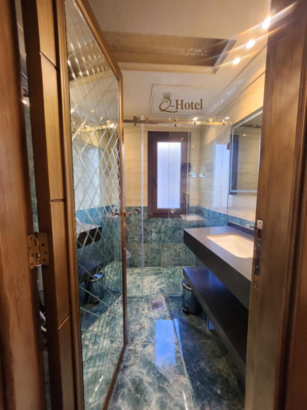 Q Hotel Bejrút Kültér fotó
